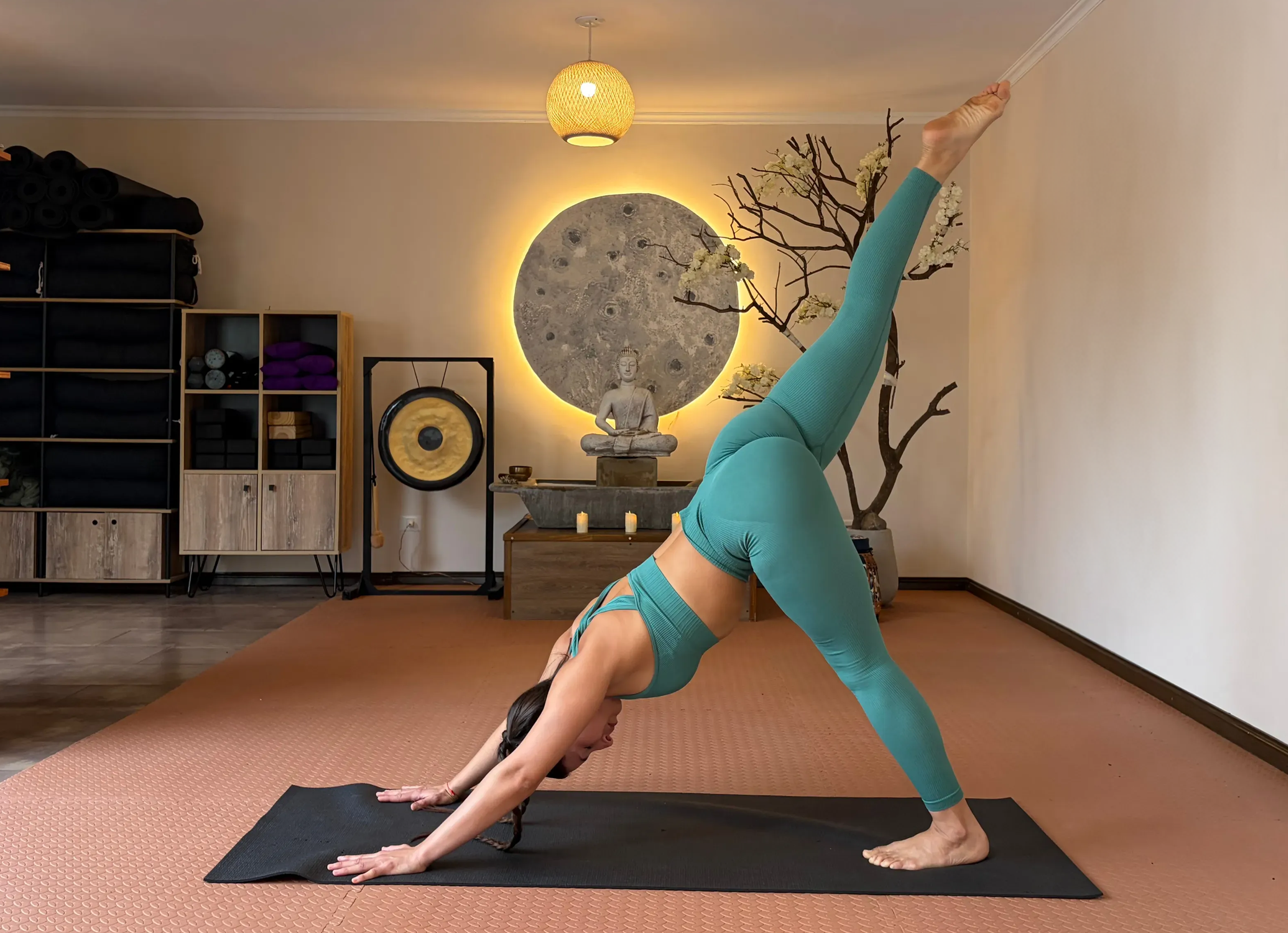 Jori Cantone - Instructora de Yoga